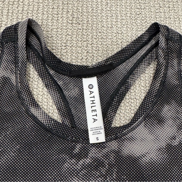 Athleta Ultimate Train Tank - Picture 3 of 3